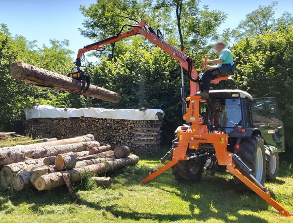 P.A.S. 450  al lavoro